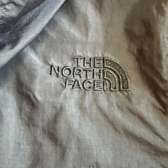 The North Face Women’s Black Hooded Nylon Windbreaker Rain Jacket Women's XS - Picture 6 of 14